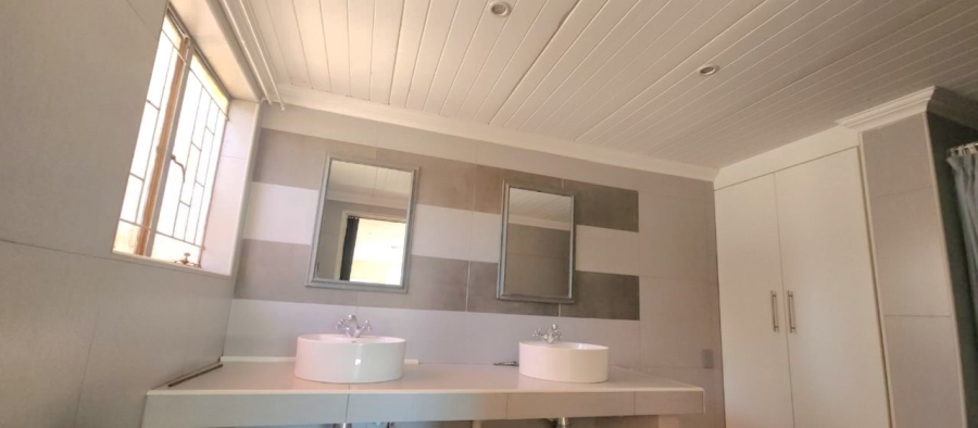 3 Bedroom Property for Sale in Ifafi North West